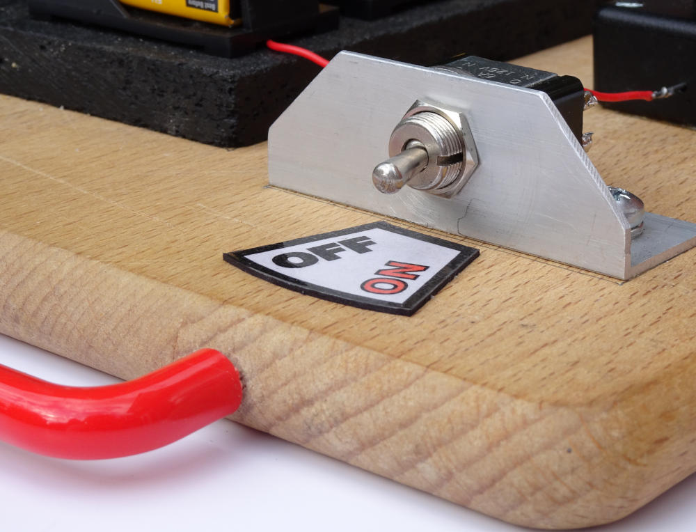 On/Off switch for a breadboarded quantum entropy source based on a Chekhov circuit.